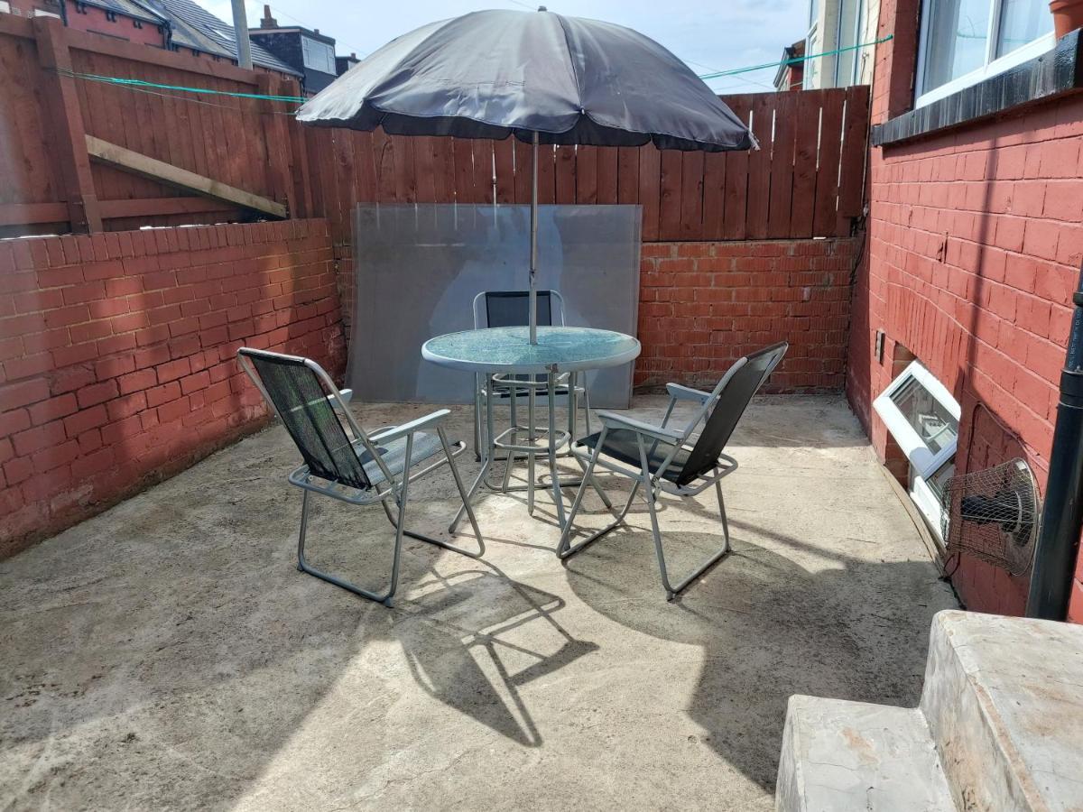 Lovely Studio-flat With Free Parking, Free Wifi. Leeds (West Yorkshire)