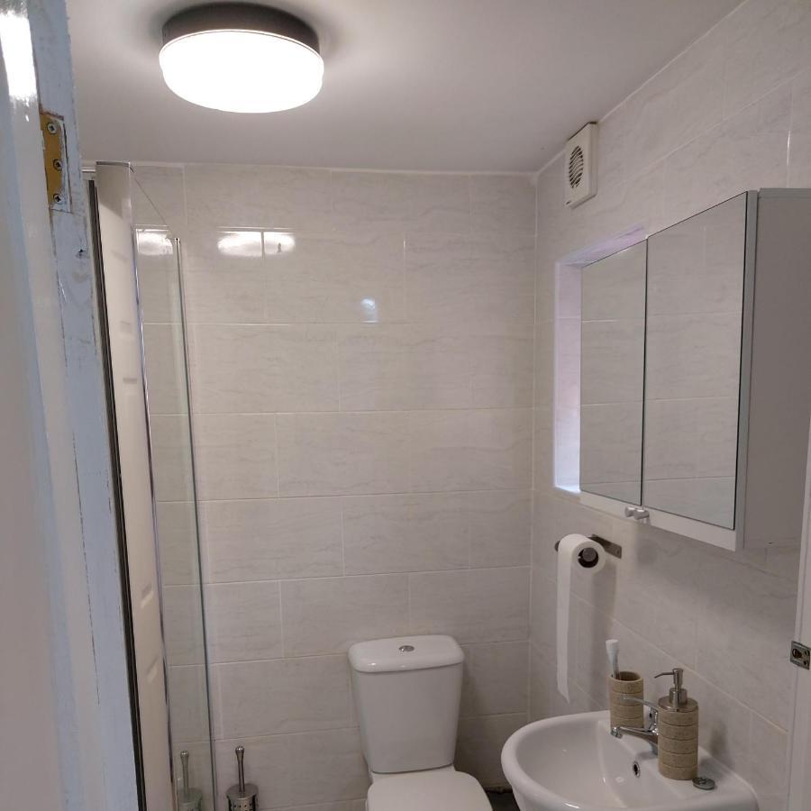 Appartement Lovely Studio-flat With Free Parking, Free Wifi. *