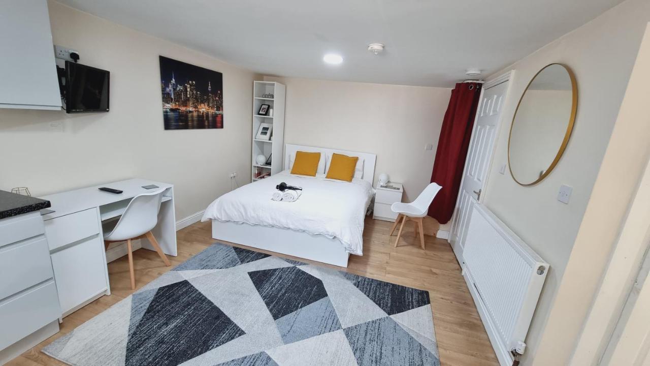 Appartement Lovely Studio-flat With Free Parking, Free Wifi. *